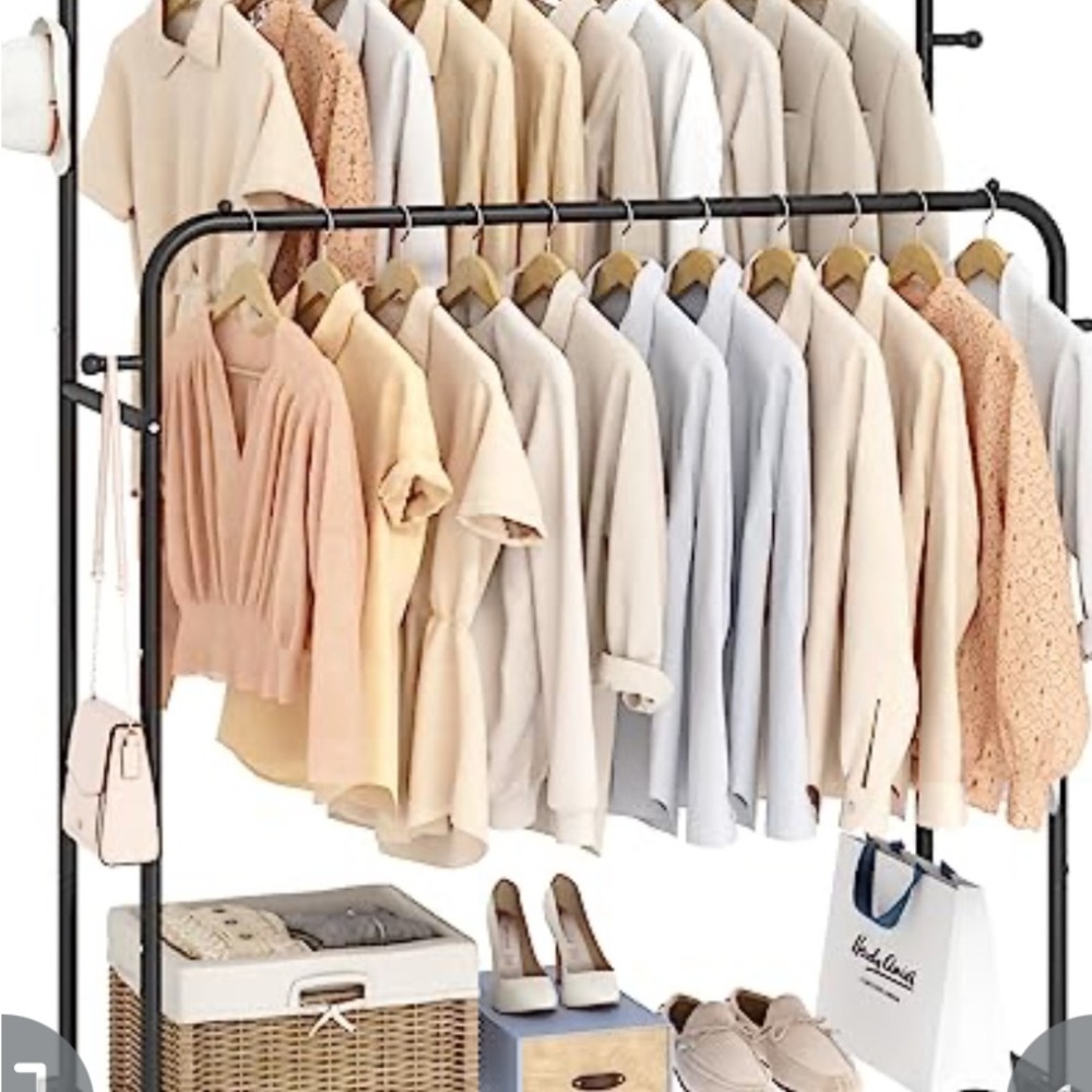 Clothing rack see second picture